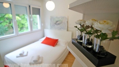 PILLOW apartment Belgrade, double bed