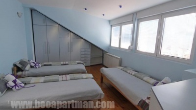 KATARINA dupleks apartman u Beogradu Trokrevetna soba 