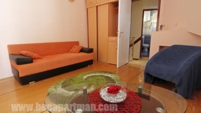 KATARINA dupleks apartman u Beogradu prohodna spavaća soba