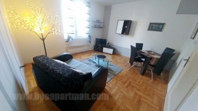 011 apartman Beograd, dnevna soba